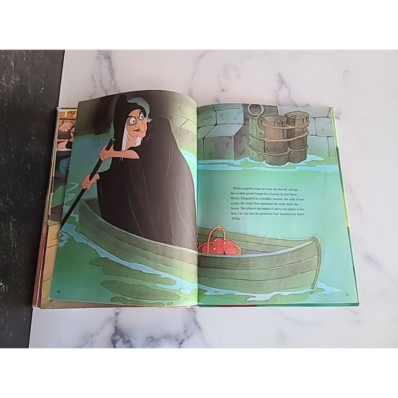 Mouse Works Hardcover Classics- Walt Disney’s Snow White And The Seven Dwarfs - Picture 7 of 10